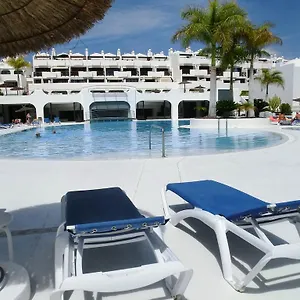 blu-paradise-costa-adeje-heated-pool.adeje-hotels.com/